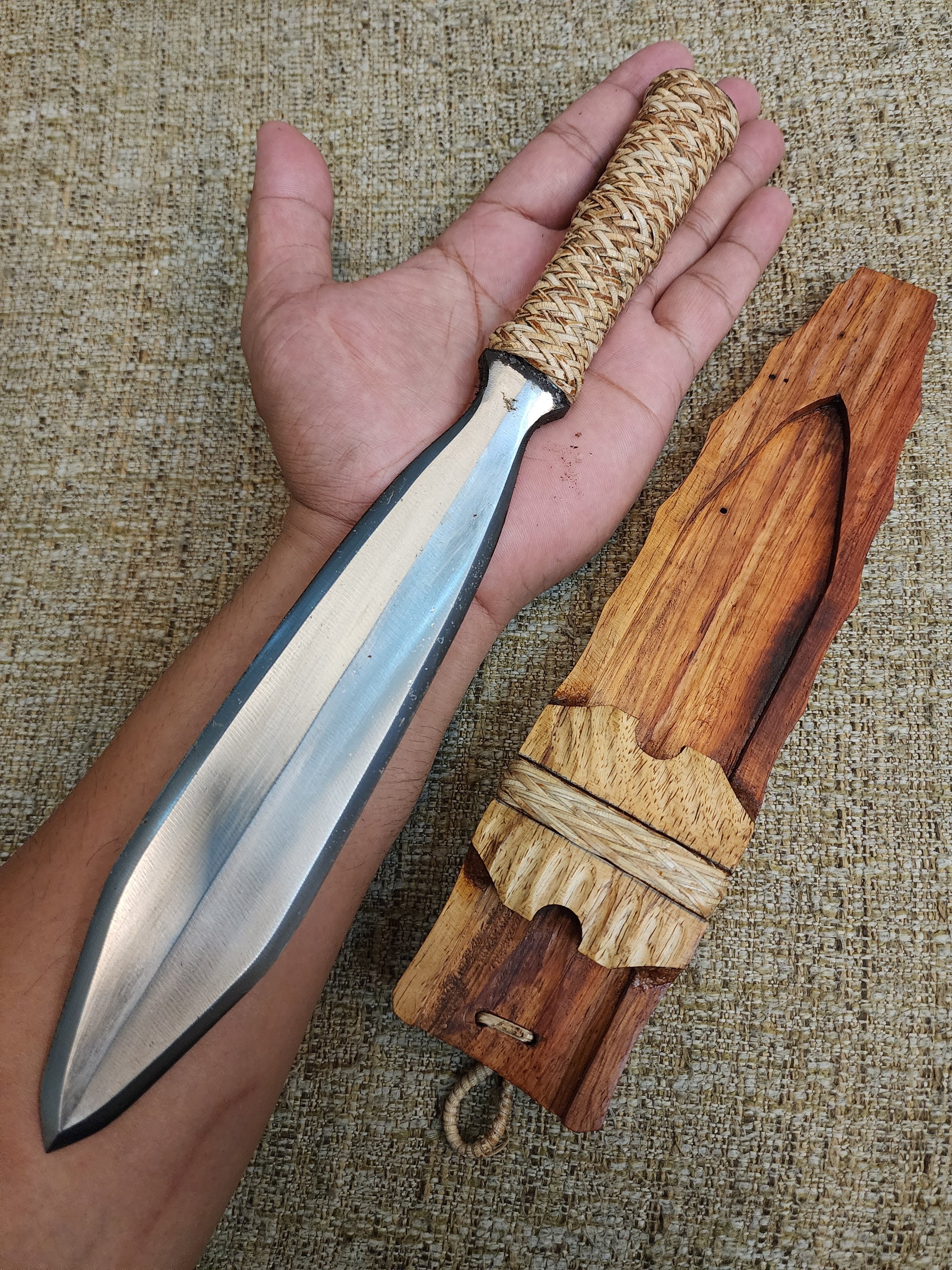 Cordilleran Hinalung Dagger