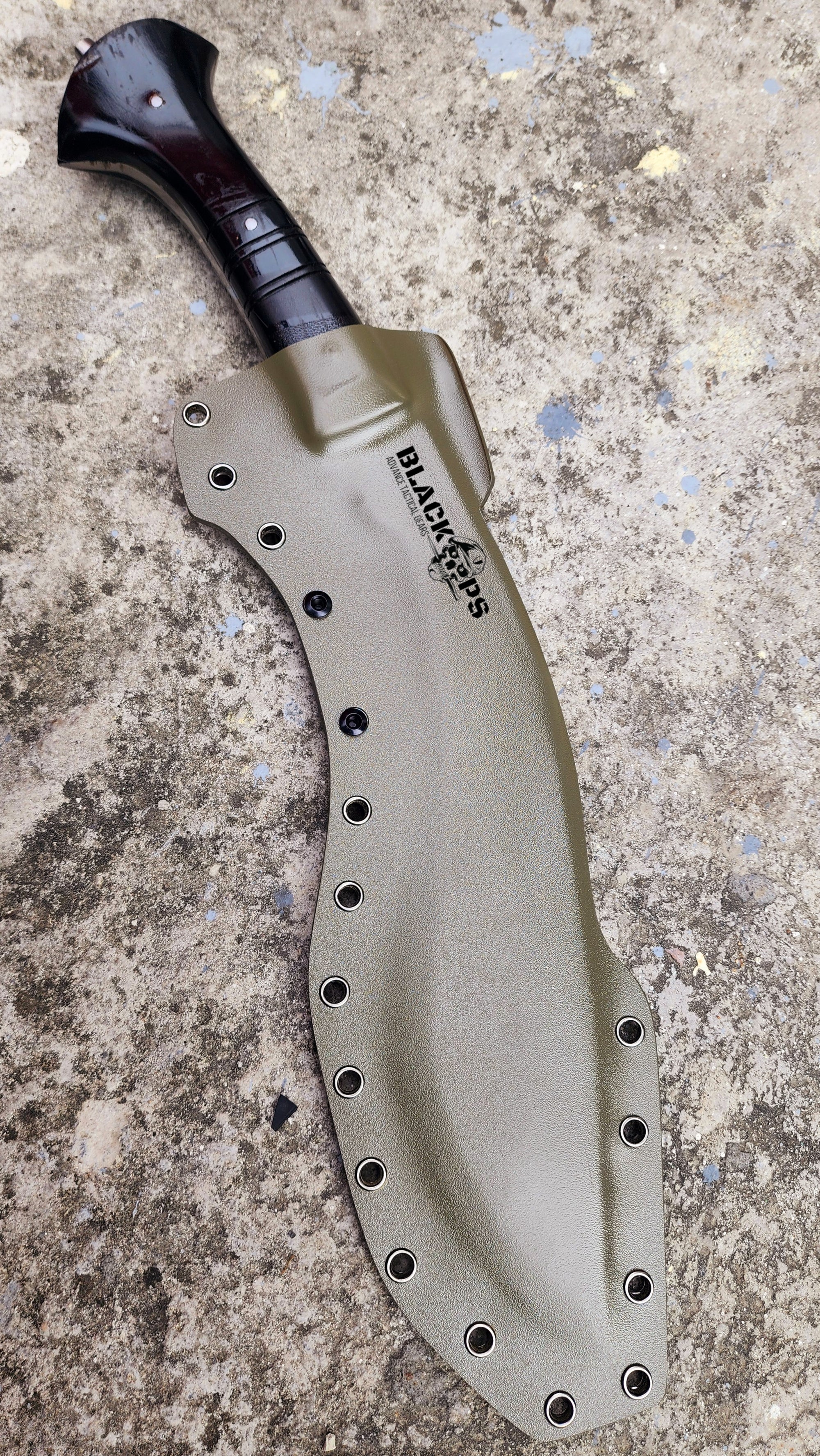 BlackOps Full Tang Kukri #1