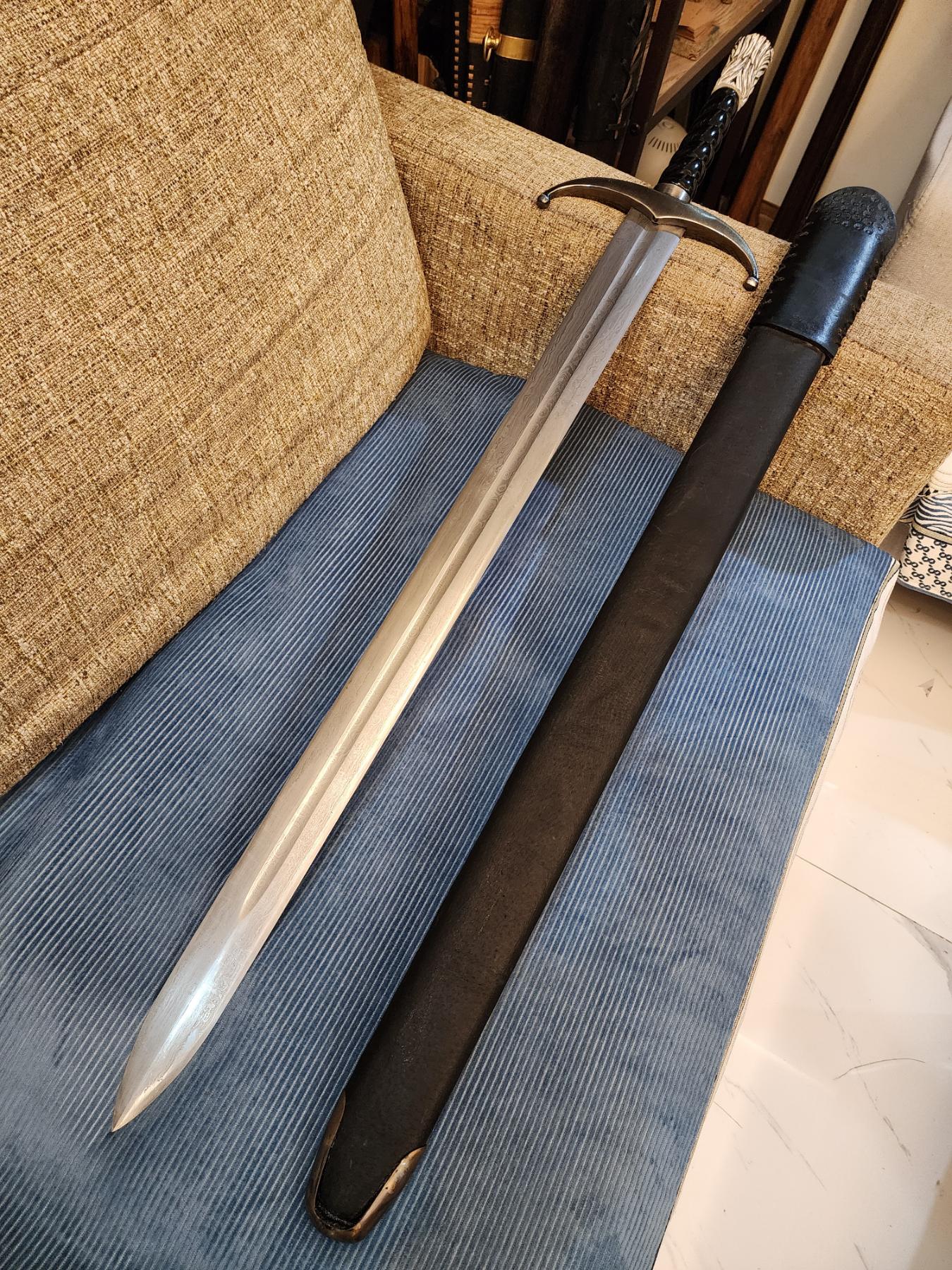 Damascus Steel Long Claw