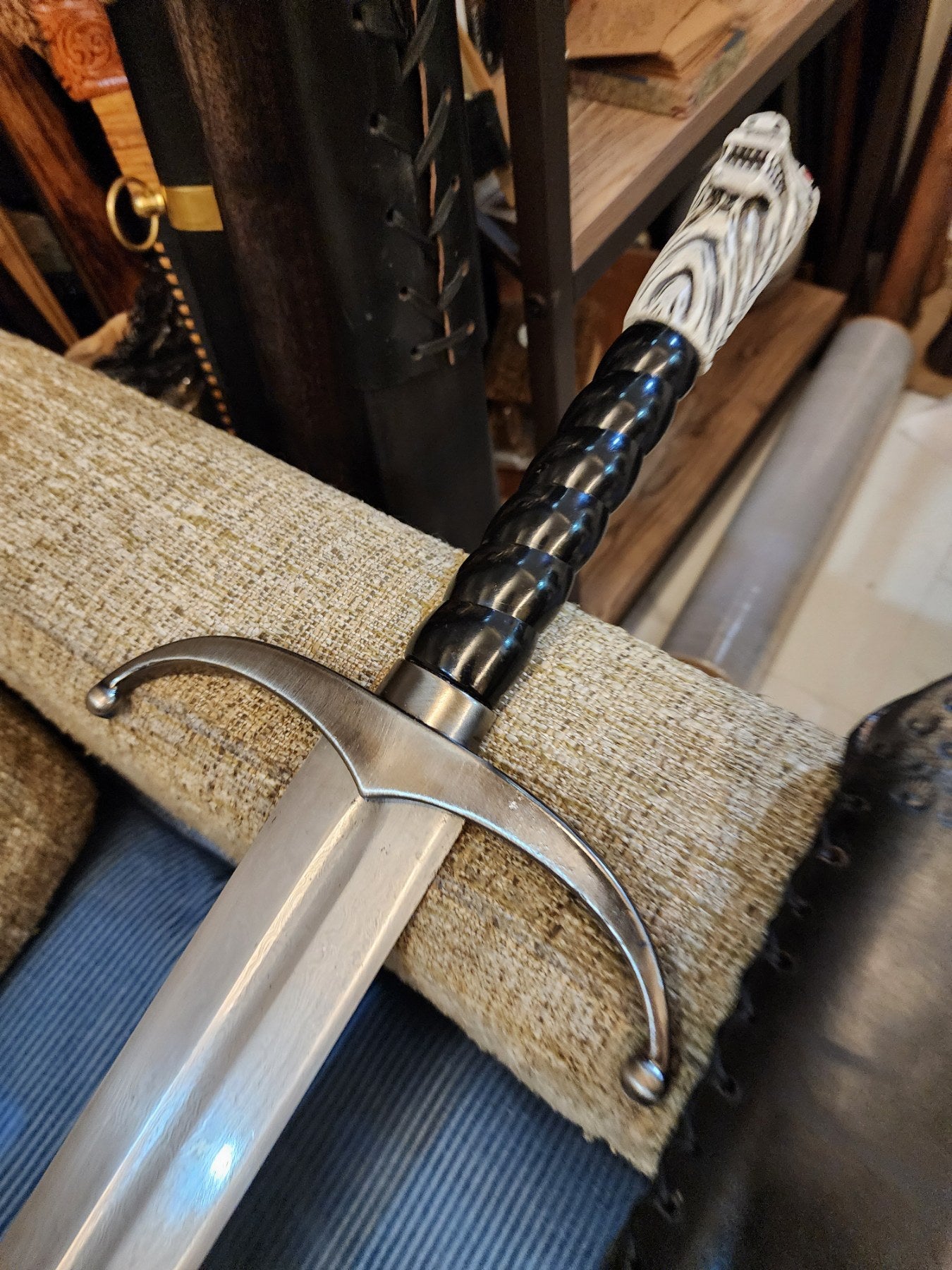 Damascus Steel Long Claw