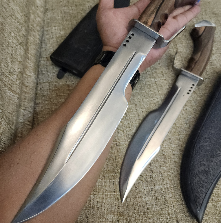 Spartan Bowie