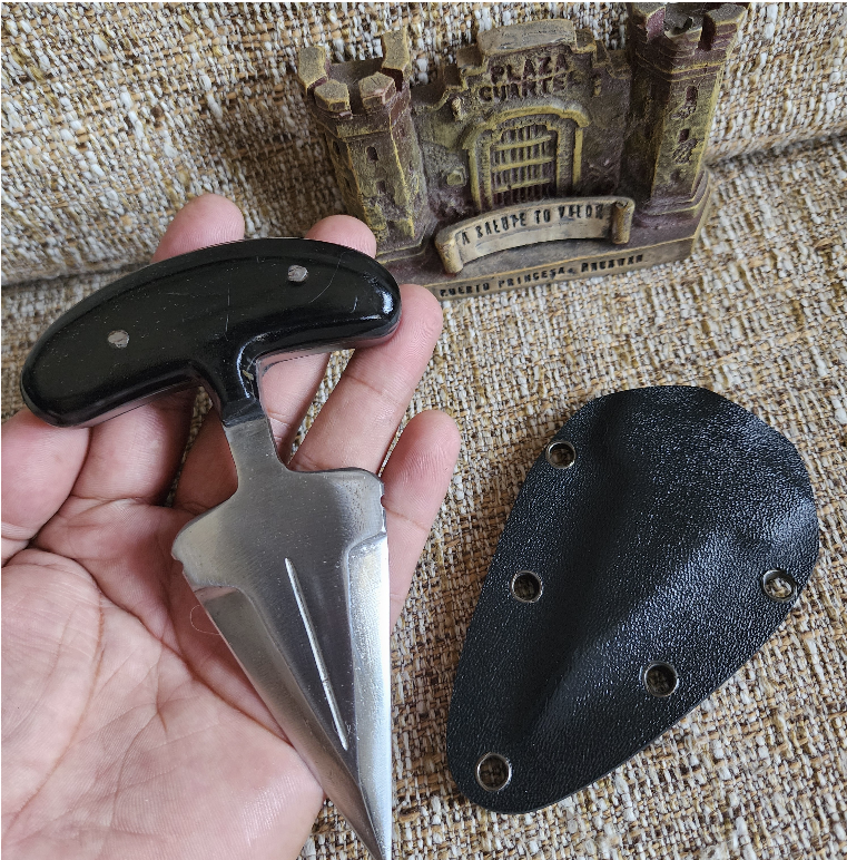 BlackOps Push Dagger