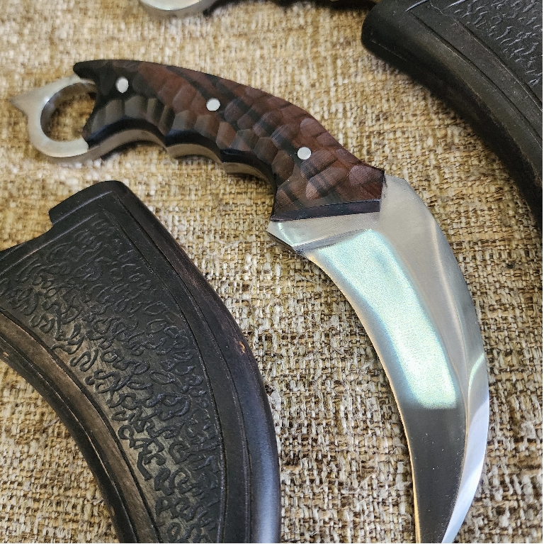 BlackOps Karambit XL